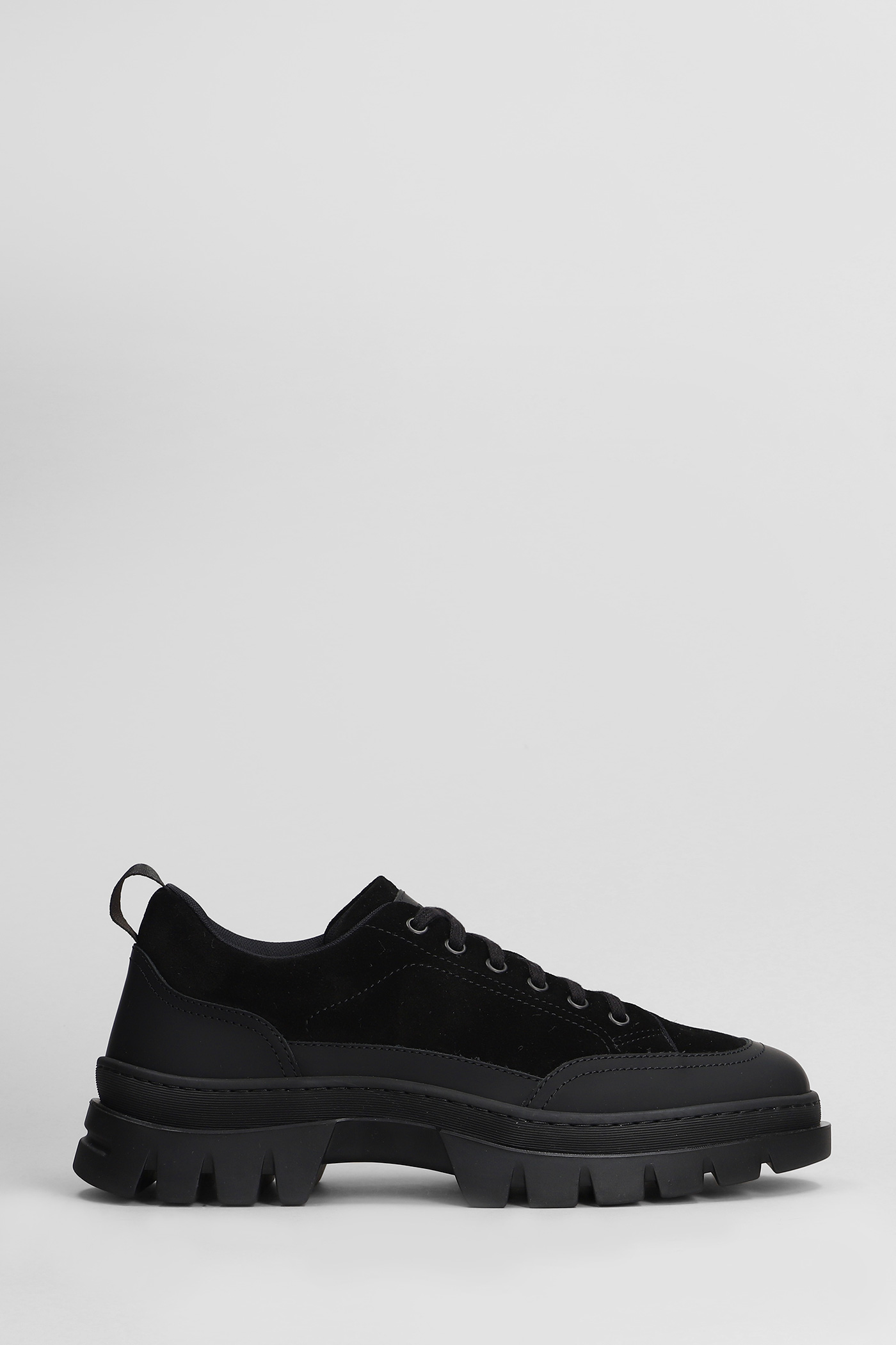 Sneakers In Black Suede