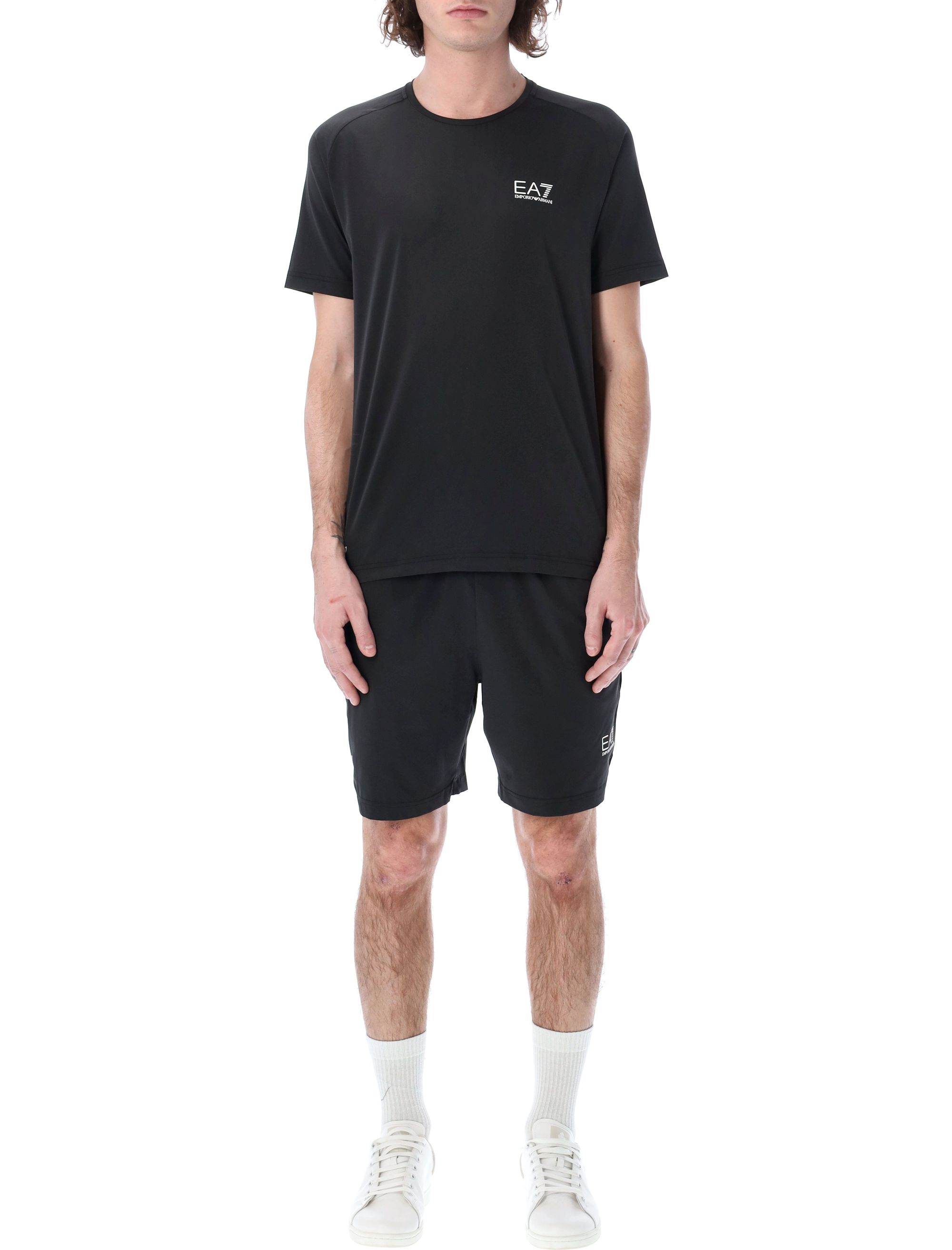 Dynamic Athlete T-shirt And Shorts Set