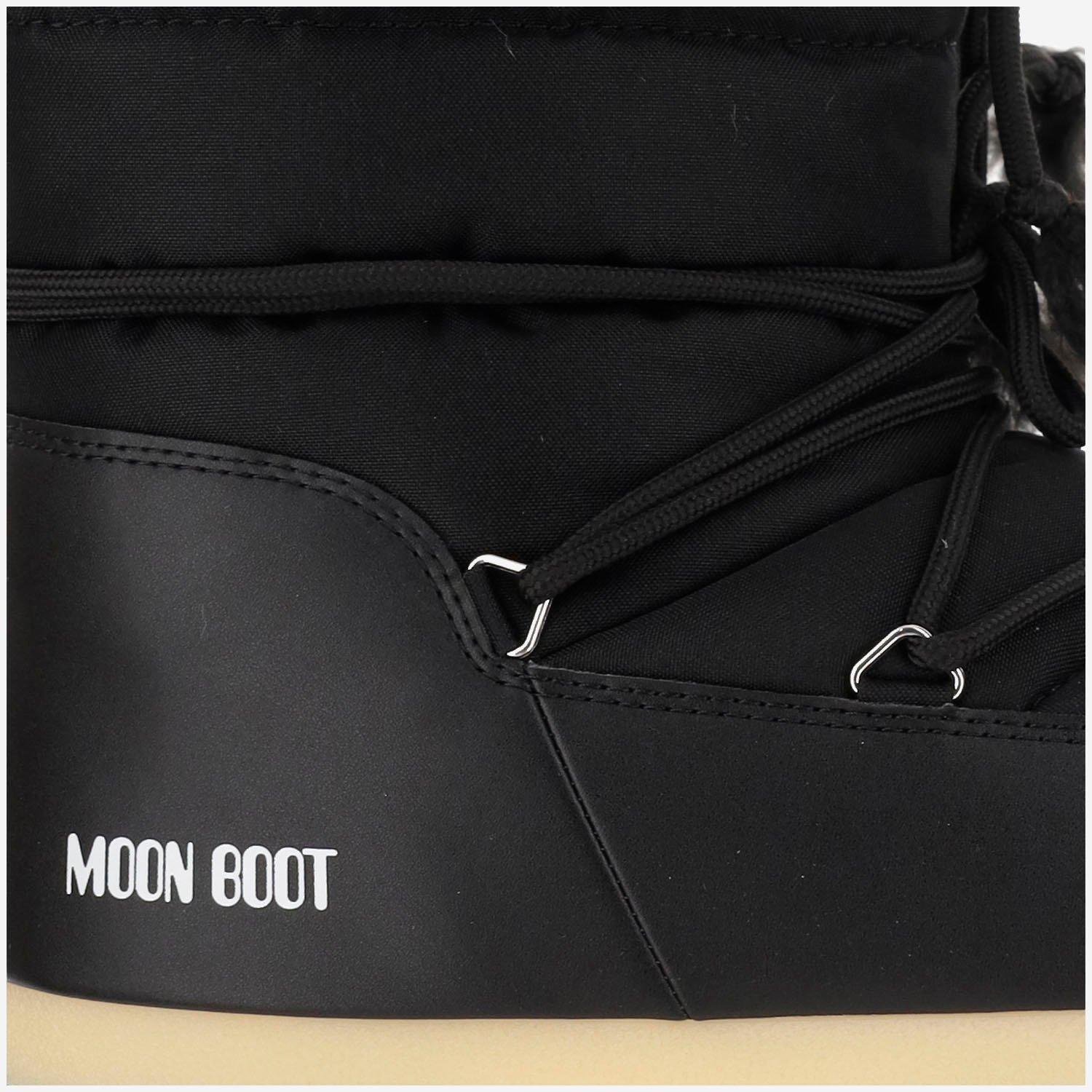 Moon Boot Evx Ankle Boots In Nero
