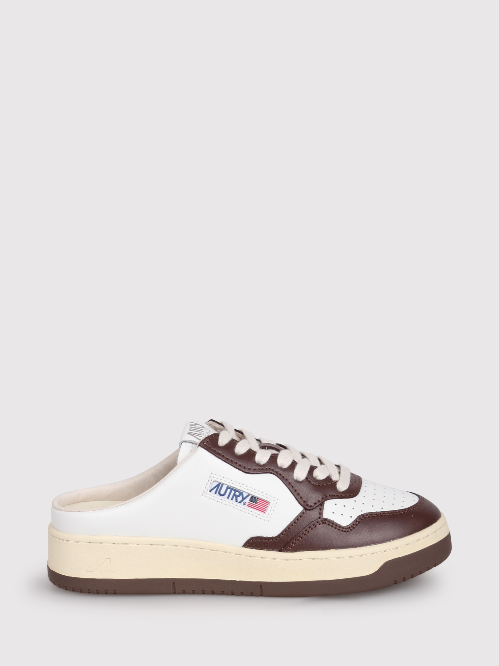 Medalist Mule Low Sneakers In White And Beige Leather