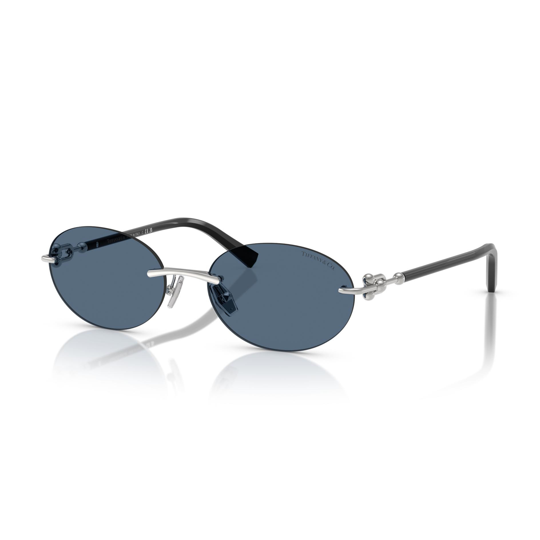 Shop Tiffany &amp; Co. Sunglasses In Argento/blu