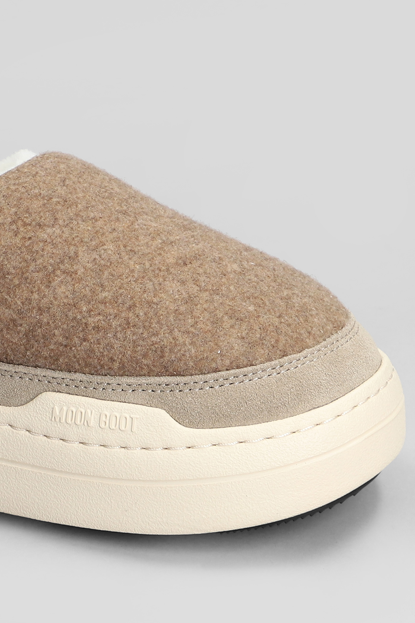 Shop Moon Boot Mb Park Clog Slipper-mule In Beige Leather And Fabric In Neutro