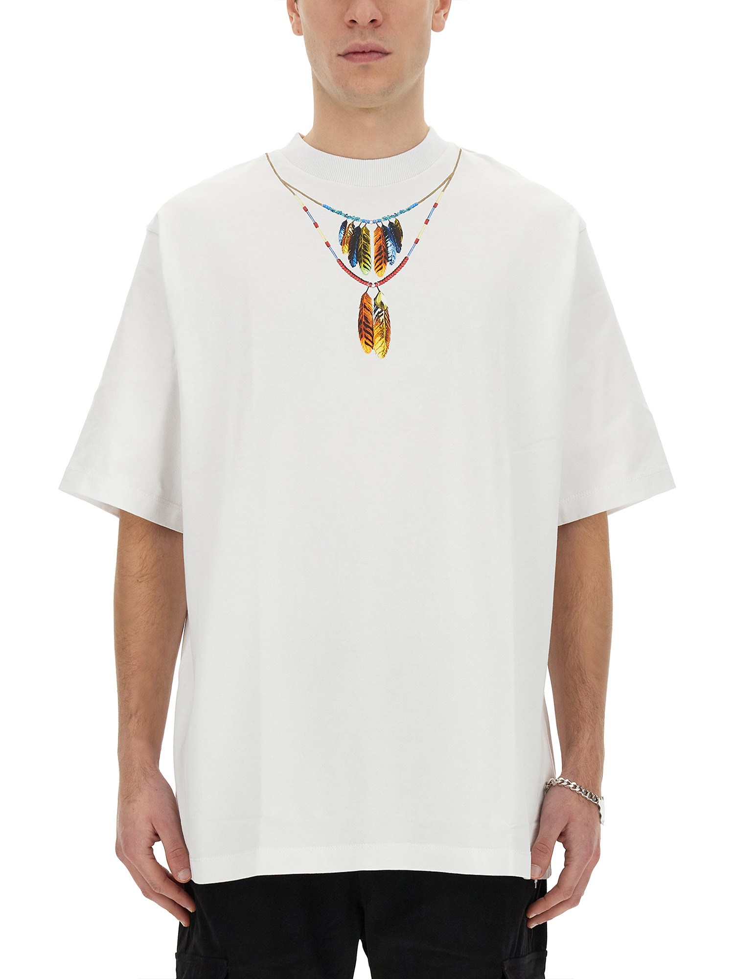 White feather Necklace T-shirt