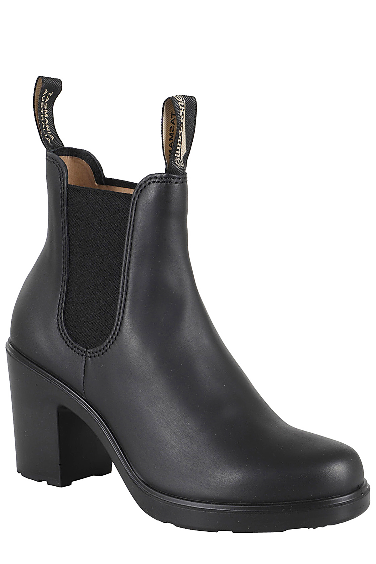 Blundstone Ankle Boot With Elastic Inserts In Black In Black