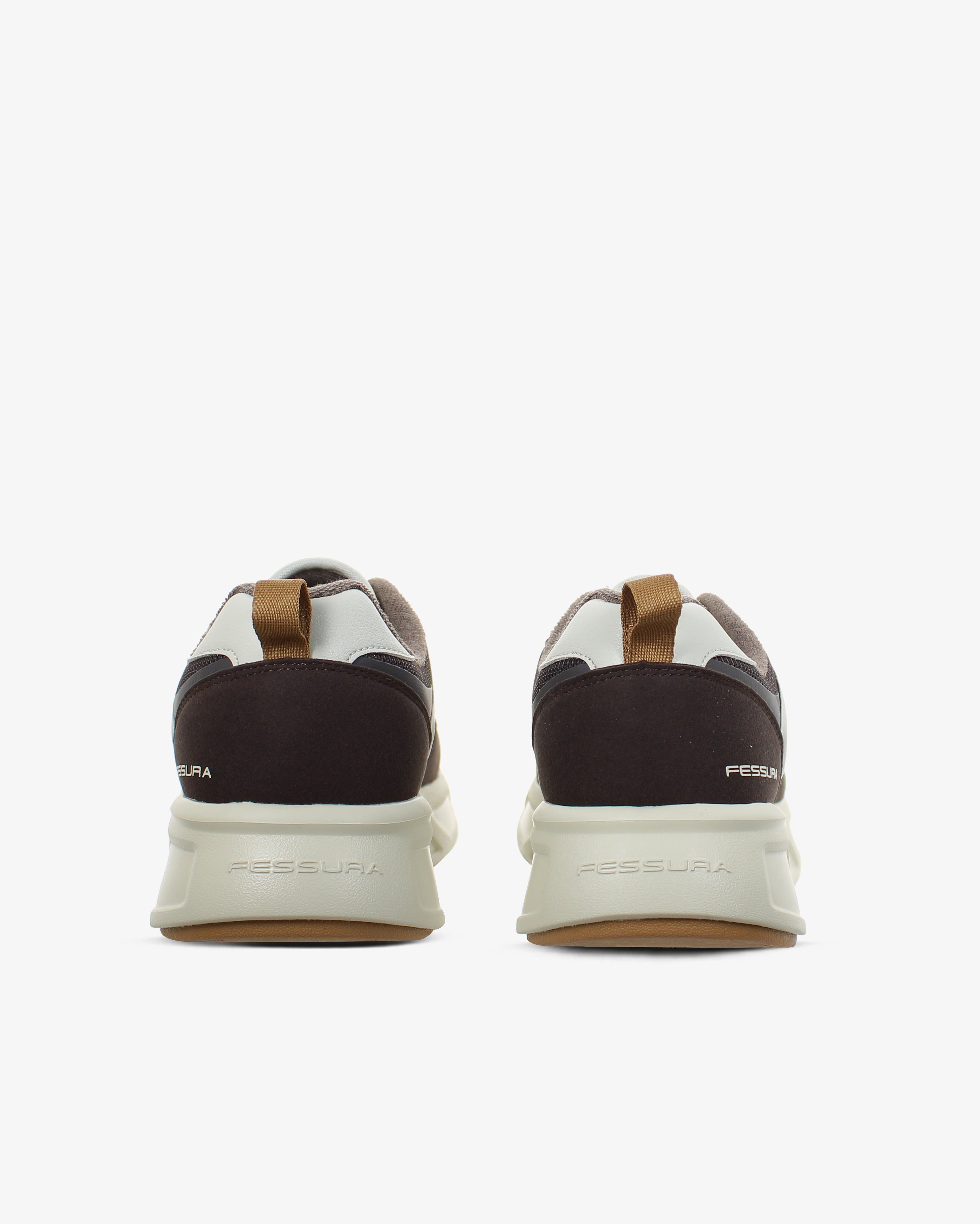 Fessura Walk #03 In Brown