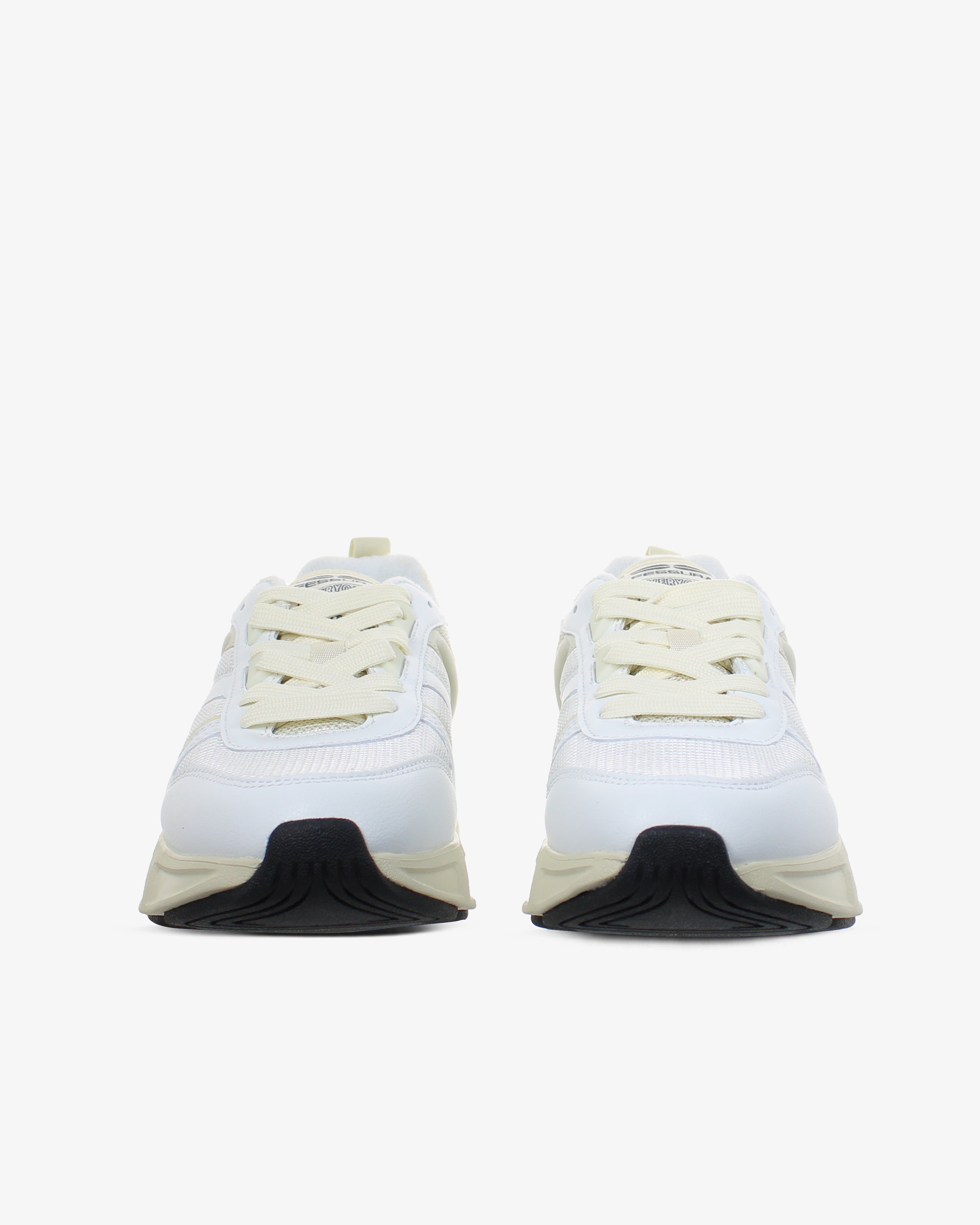 Fessura Walk #03 In White-milk