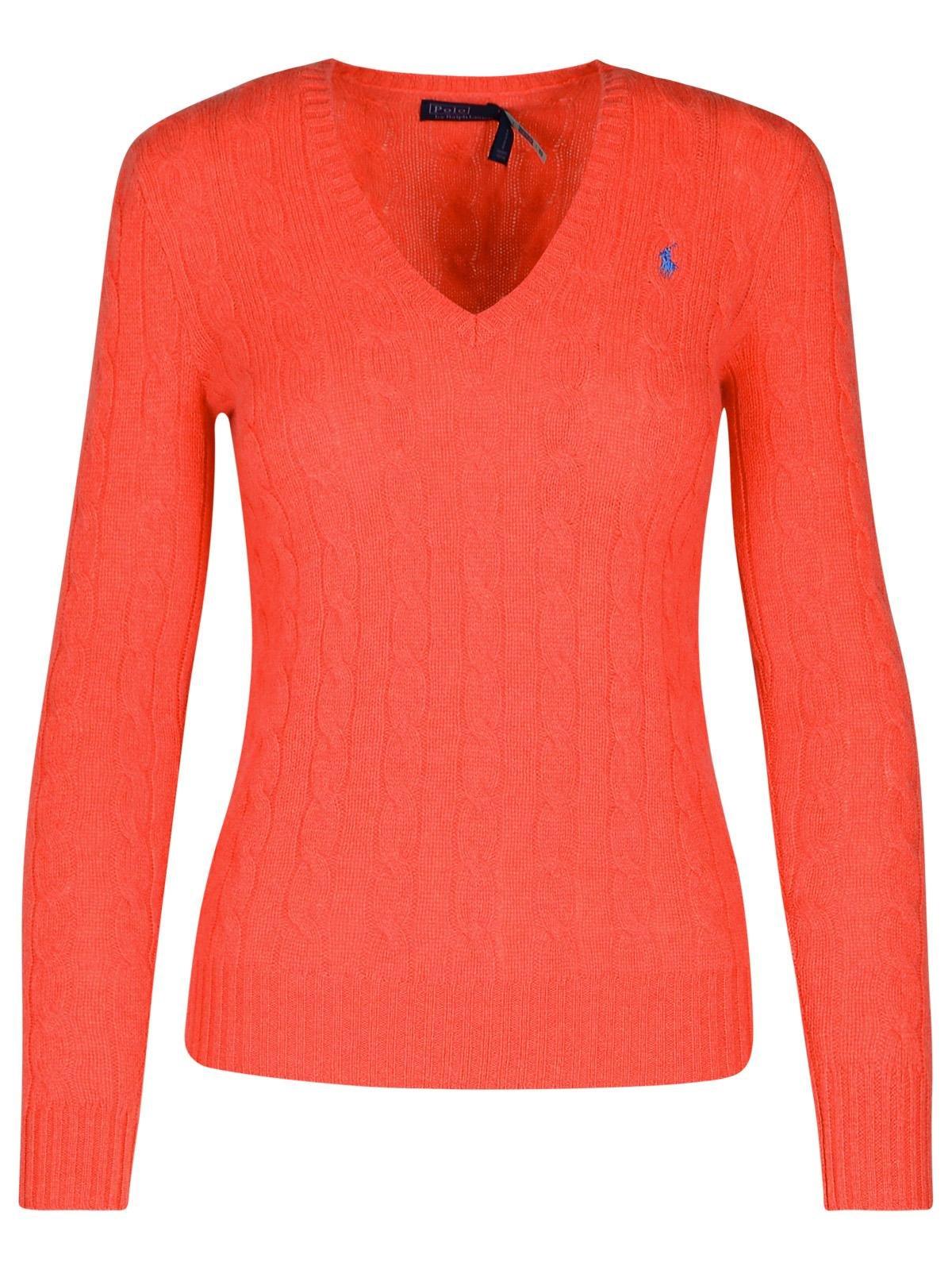 Cable-knit V-neck Jumper