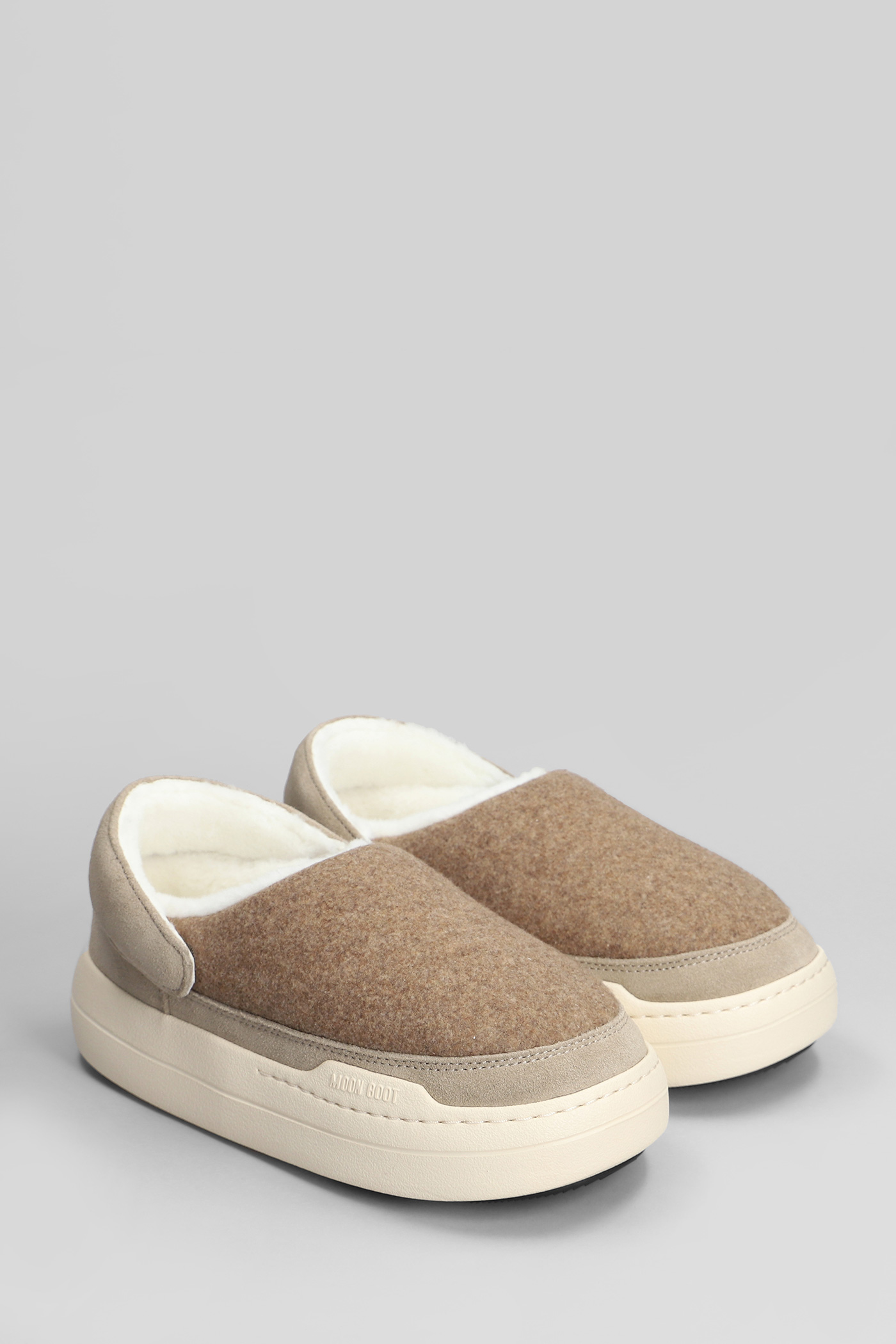 Shop Moon Boot Mb Park Clog Slipper-mule In Beige Leather And Fabric In Neutro