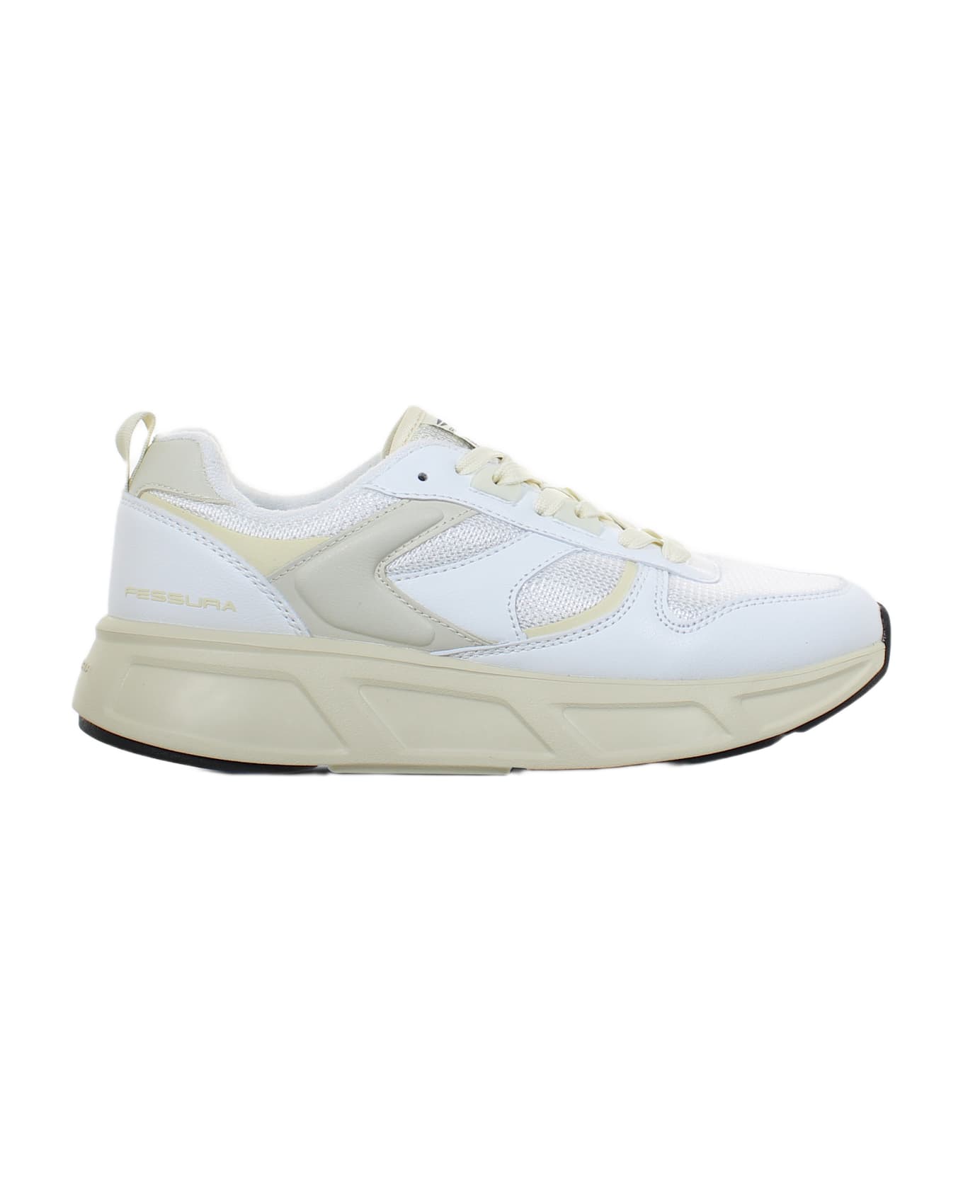 Fessura Walk #03 - white-milk