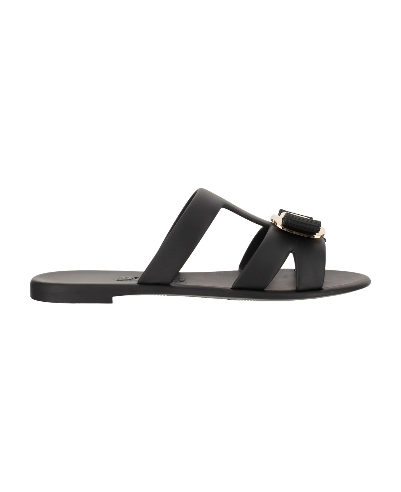 VIP【送料関税込】FERRAGAMO New Vara Rubber Sandals Ferragamo New Vara Rubber Sandals | italist