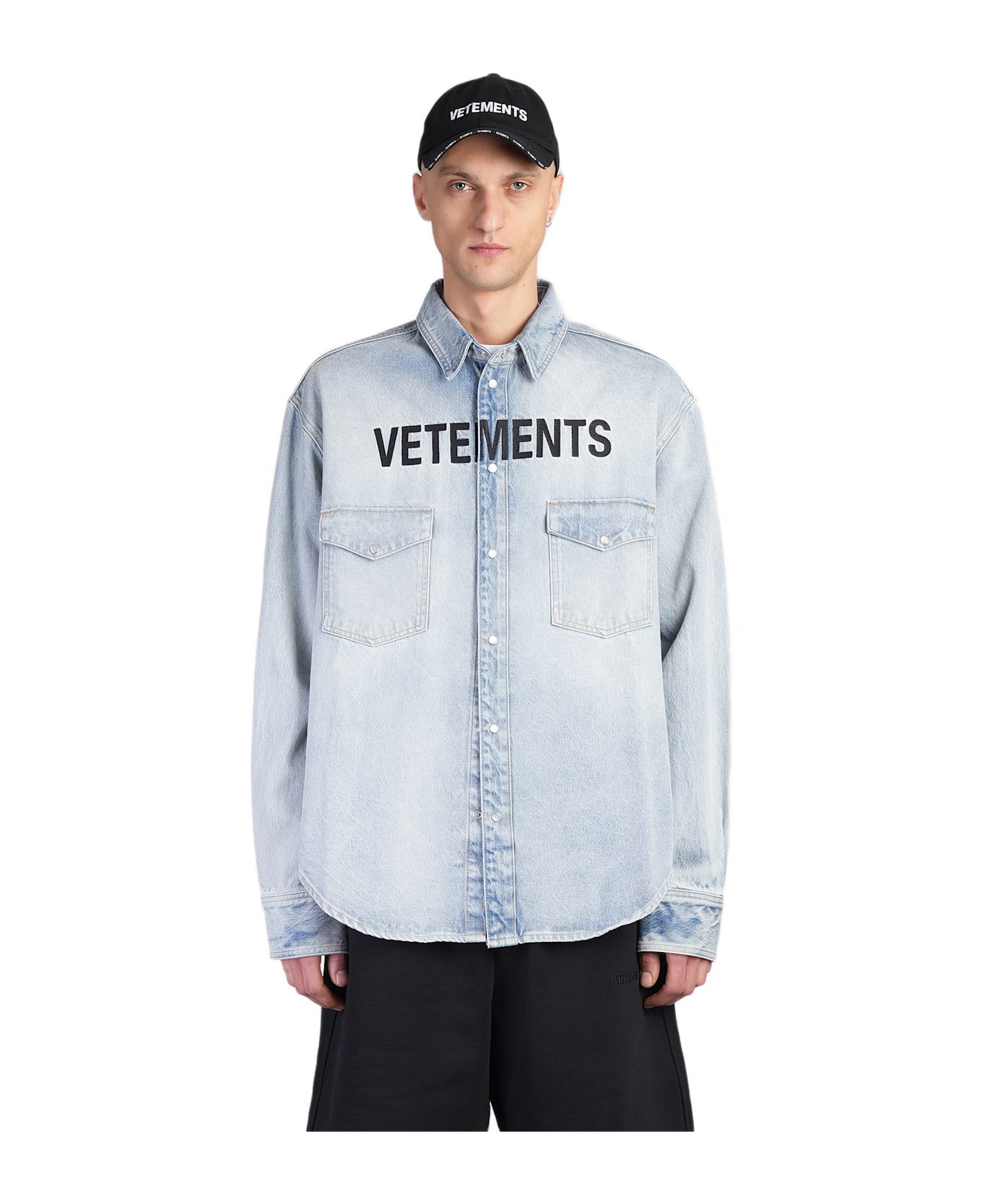 VETEMENTS Denim Jackets In Blue Denim - blue