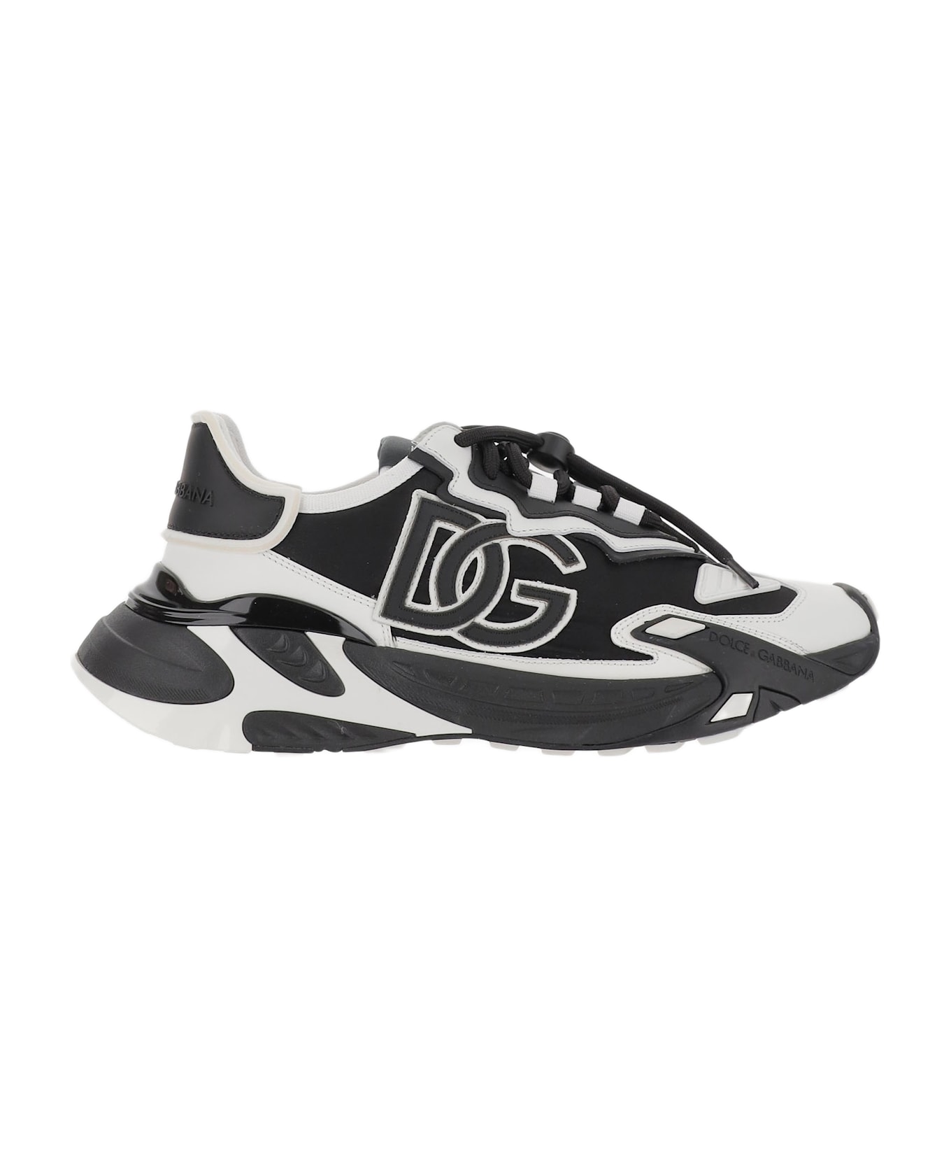 Dolce 
Gabbana Chunky Sneakers With Embroidered Logo - Black
