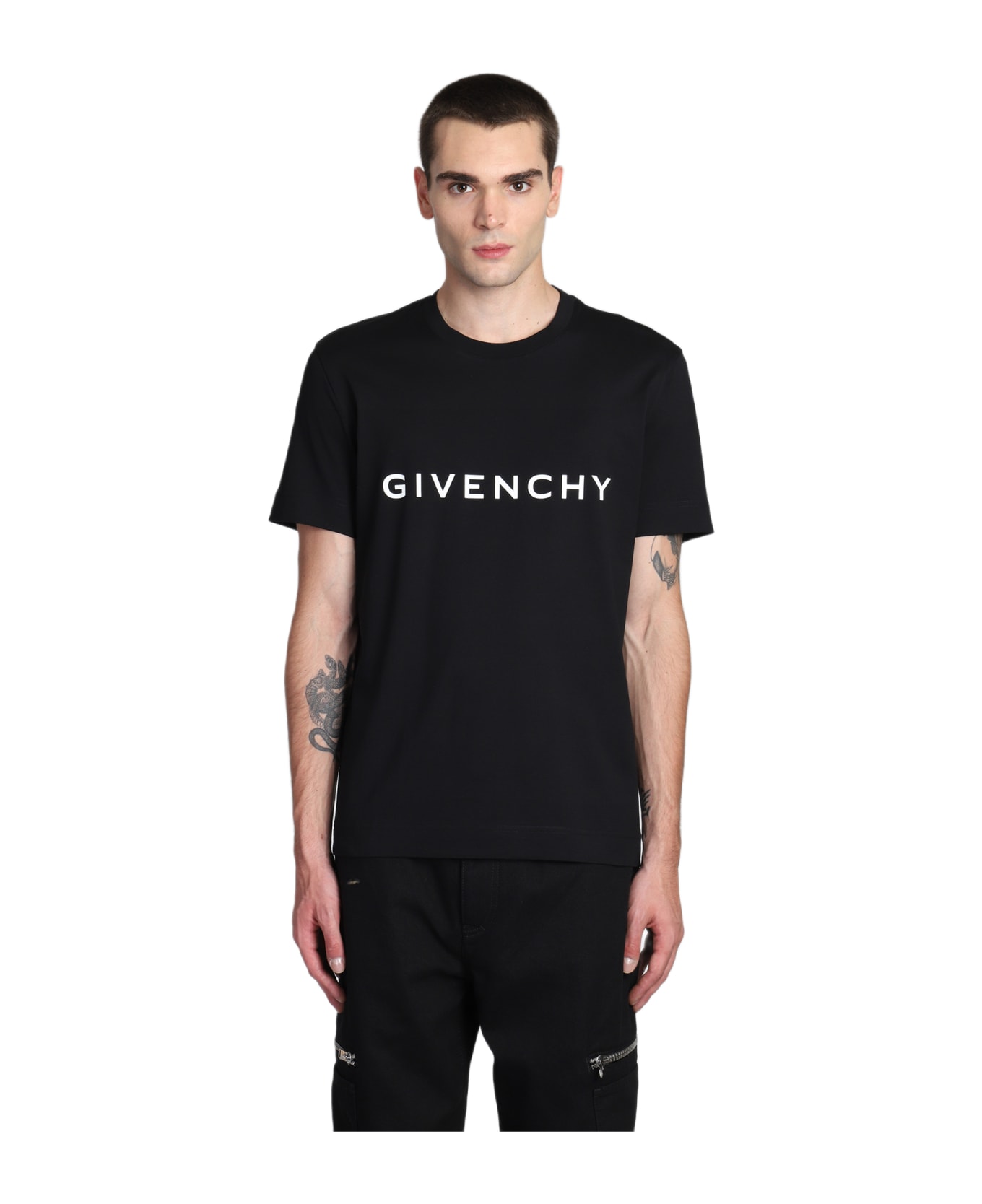 Givenchy T-shirt In Black Cotton - black