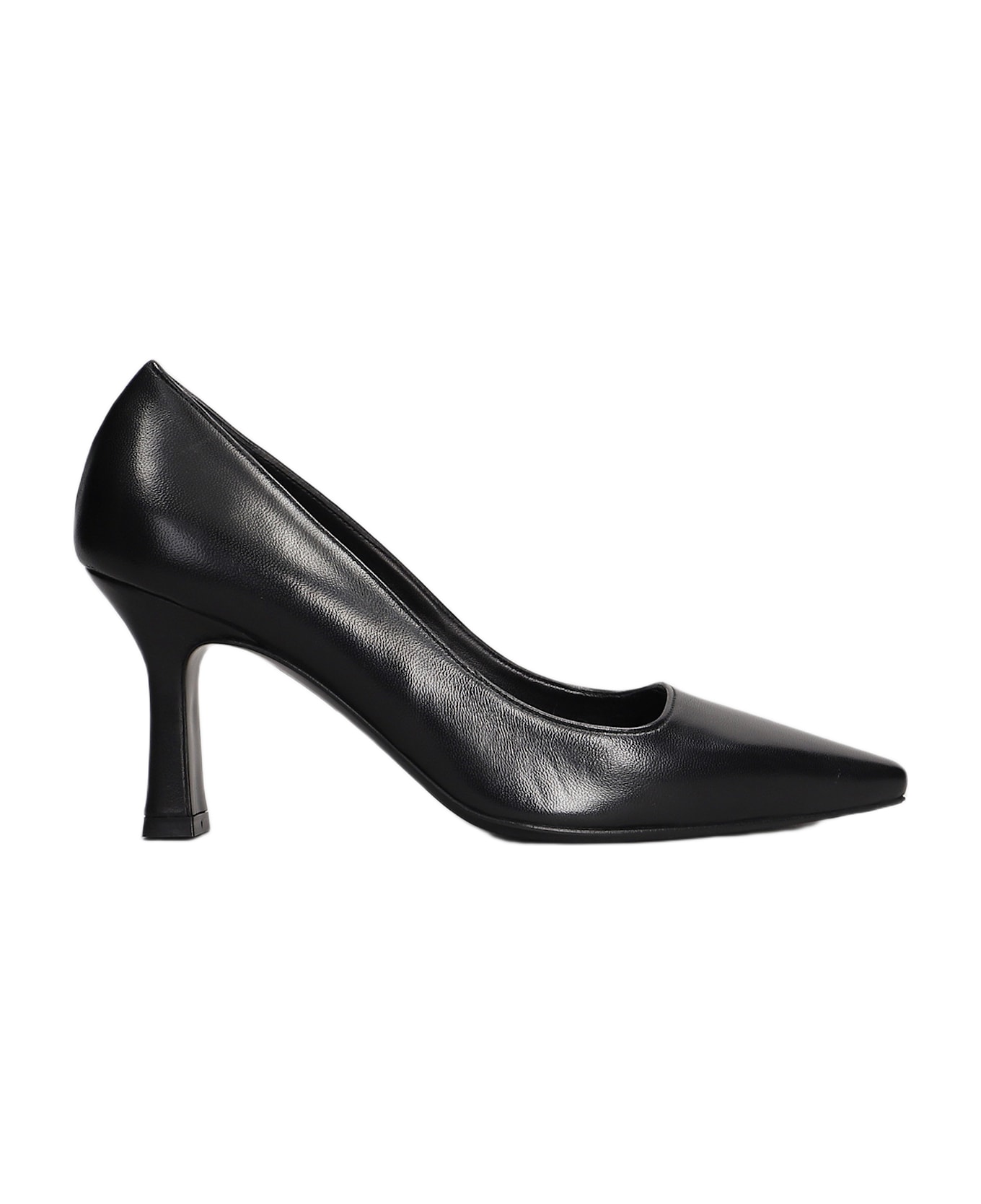 Julie Dee Pumps In Black Leather - black