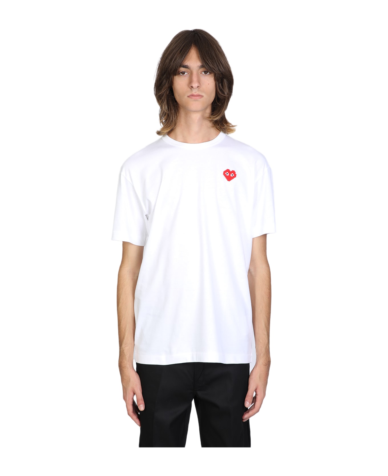Comme des Garçons Shirt Boy Mens T-shirt Short Sleeve Knit White T-shirt With Pixel Heart Patch. - White