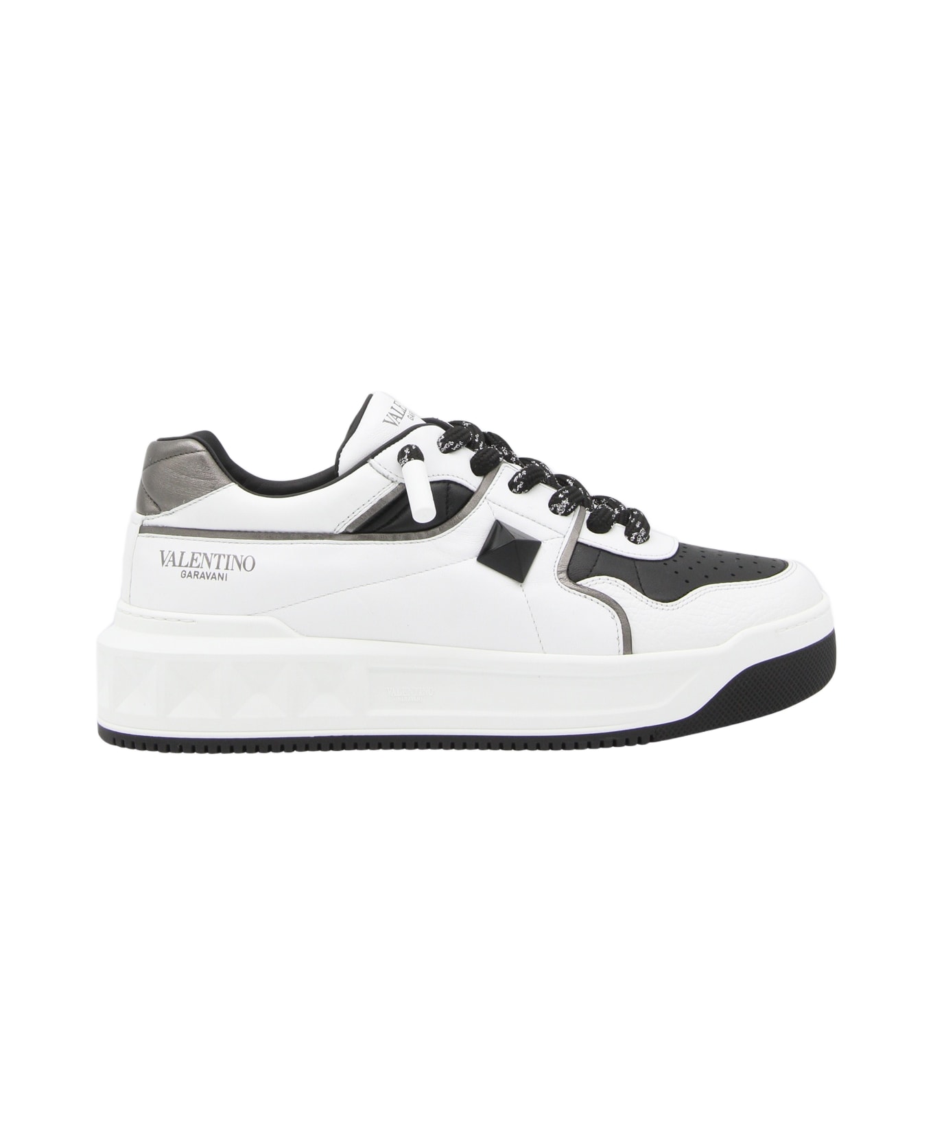 Valentino Garavani White And Black Leather Sneakers - White