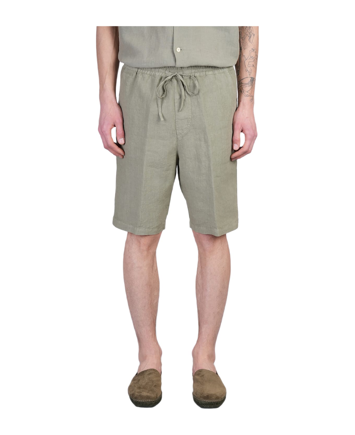 120% Lino Shorts In Green Linen - green
