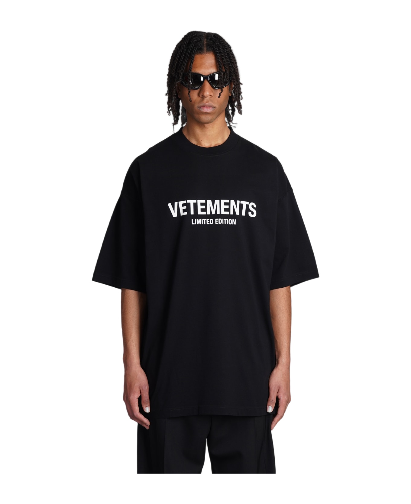 VETEMENTS T-shirt In Black Cotton - black