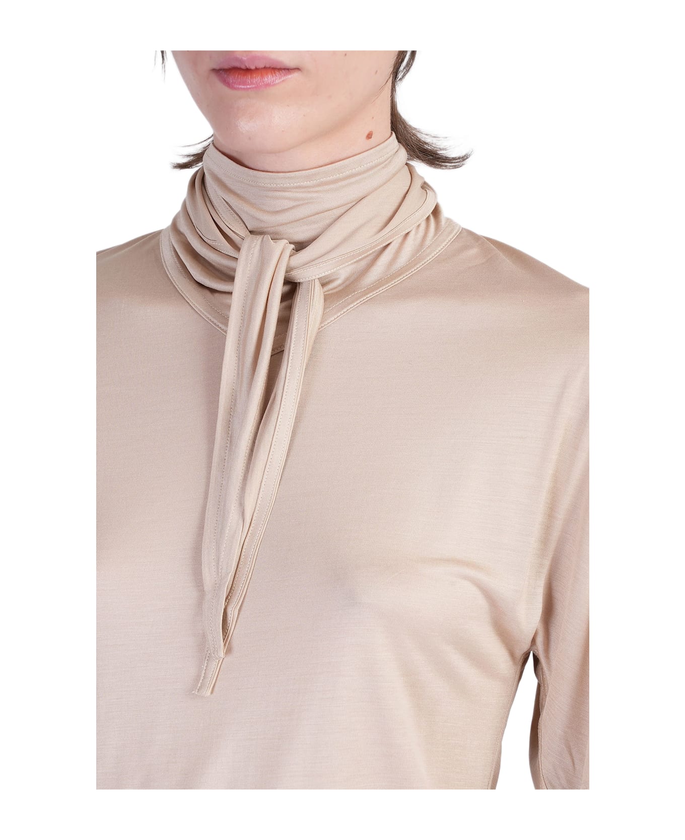 【送料&関税込】Lemaire T-shirt In Beige Silk Lemaire T-shirt In Beige Silk | italist