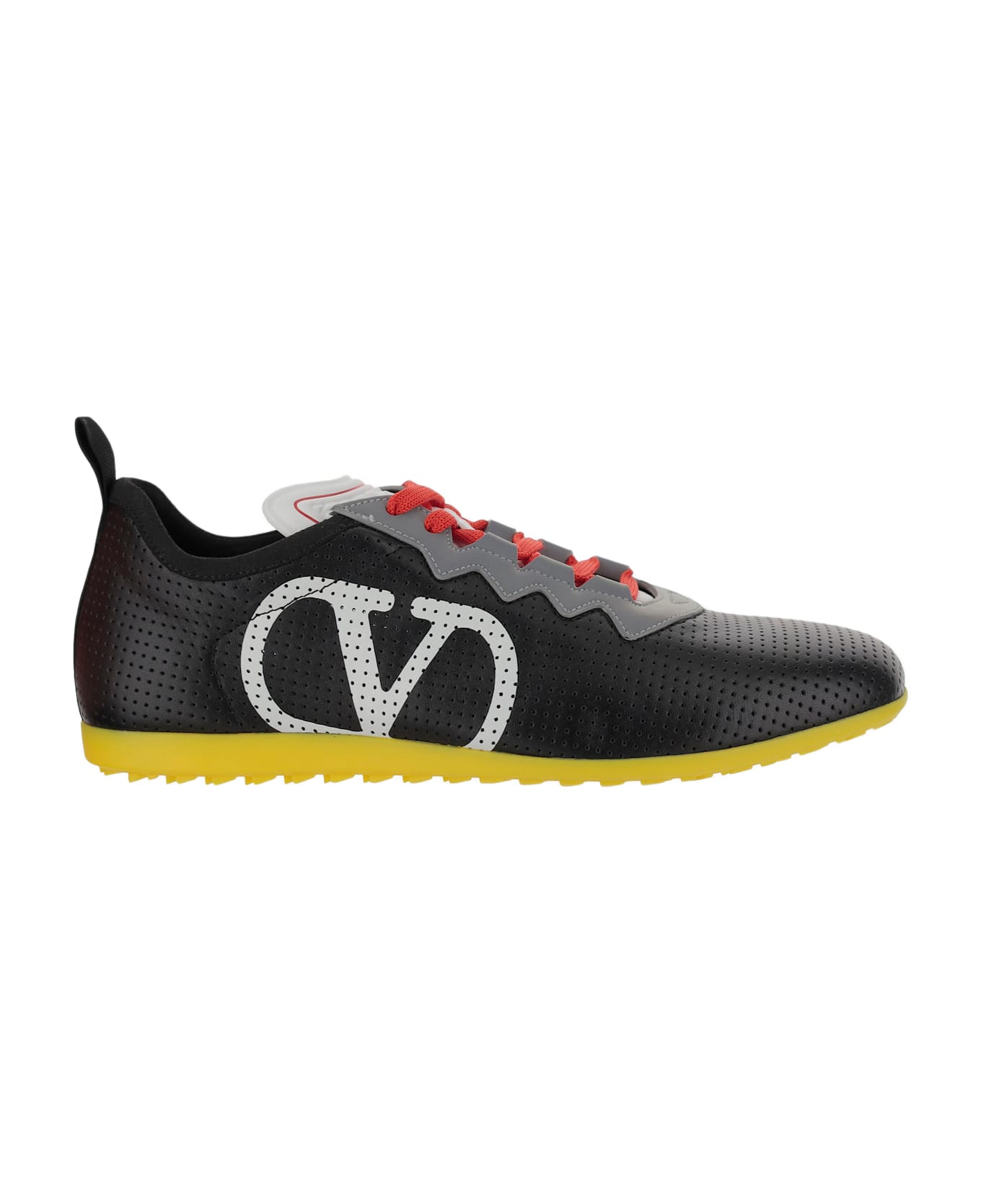 【VALENTINO】 CHROMATHON SNEAKER IN PERFORATED NAPPA Valentino Garavani Chromathon Sneakers in Perforated Nappa