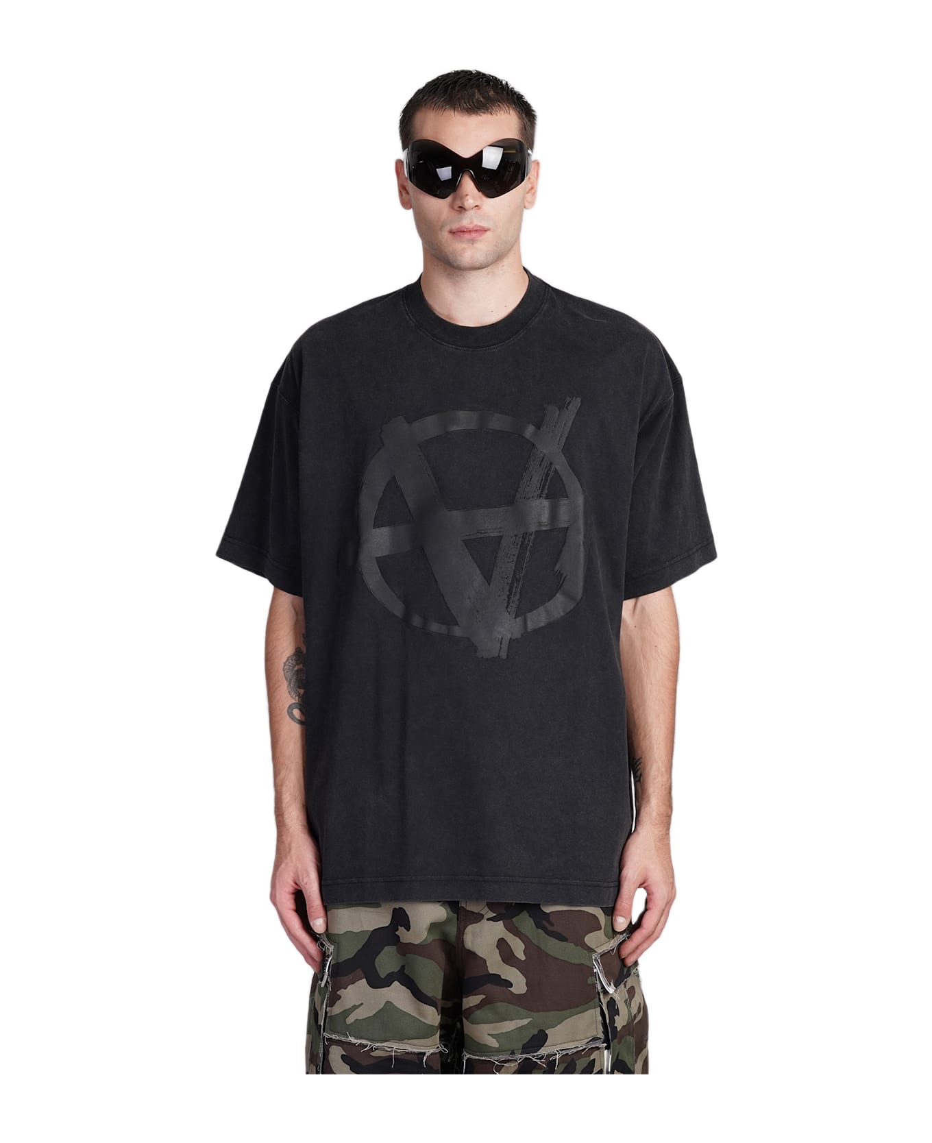 VETEMENTS T-shirt In Black Cotton - black