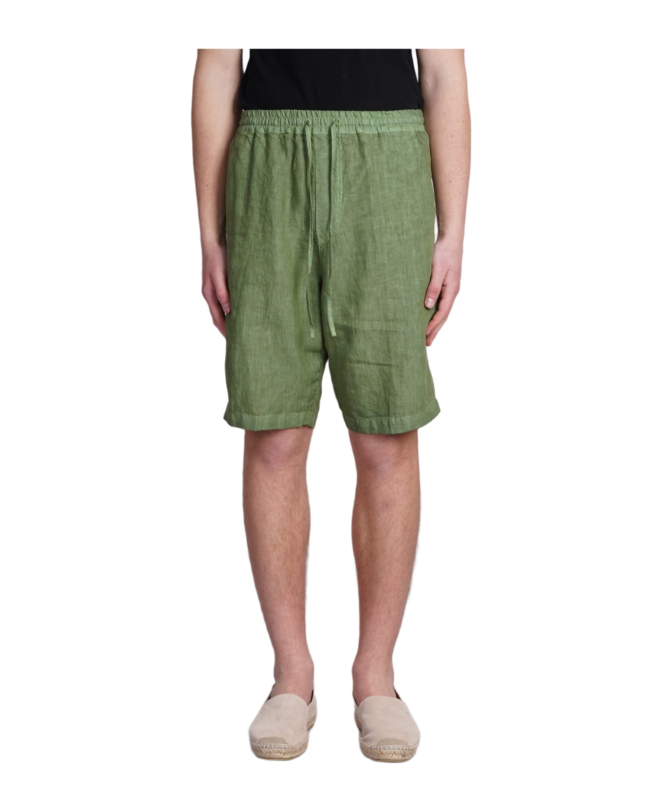 120% Lino Shorts In Green Linen - green