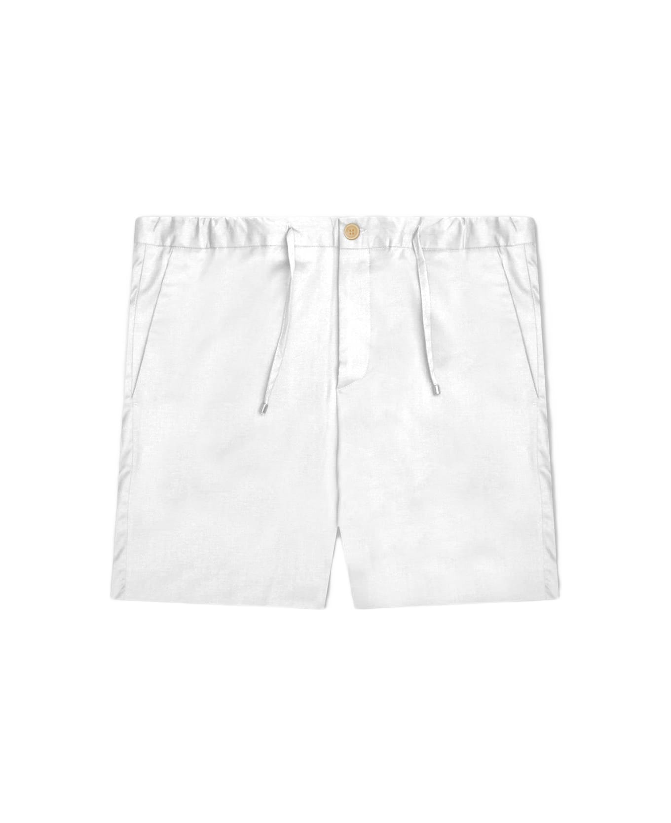 Larusmiani D20 Bermuda Shorts - White