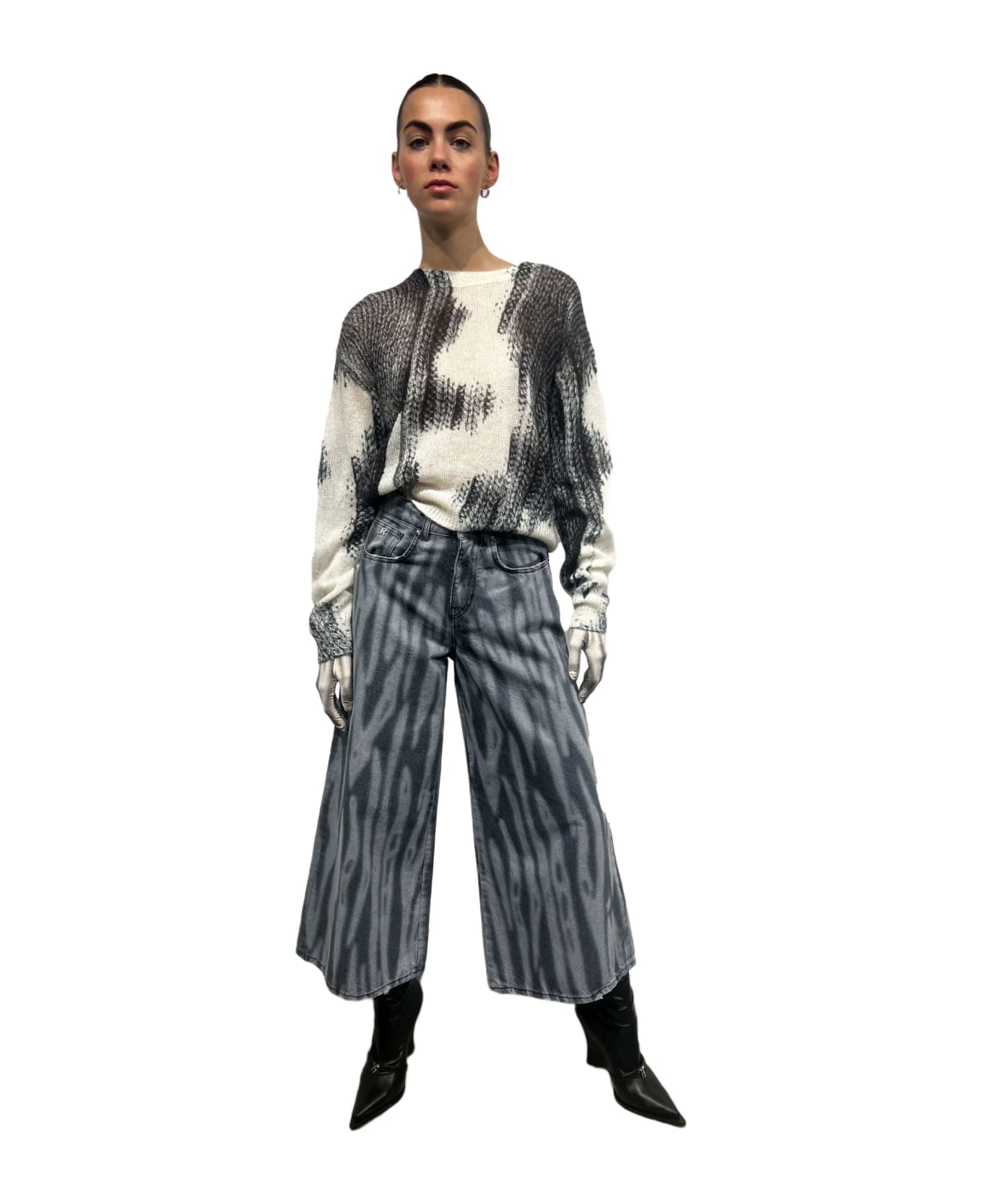 John Richmond Cropped Trousers In 100% Cotton With Allover Pattern And Wide Leg. - Fantasia