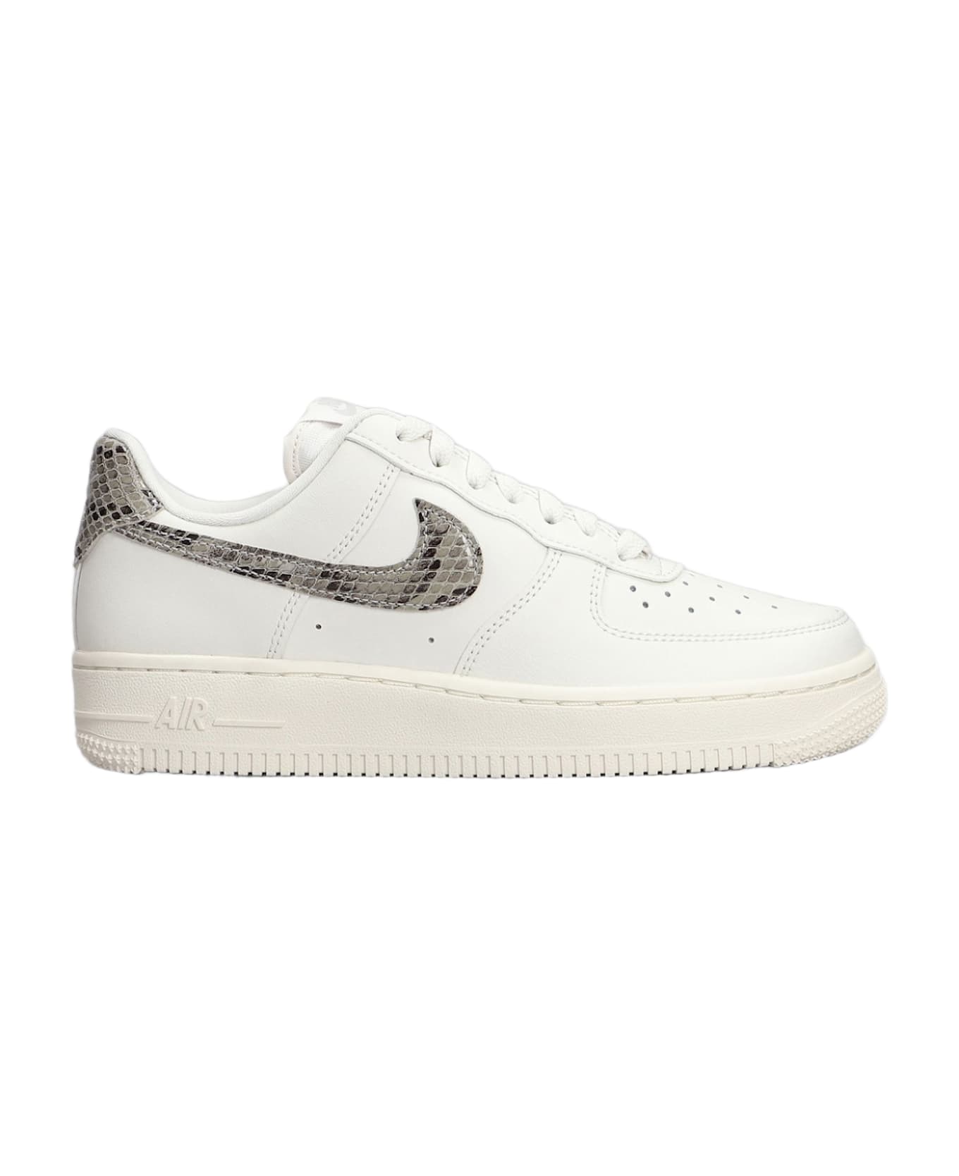 Nike Air Force 1 07 Sneakers In White Leather - white