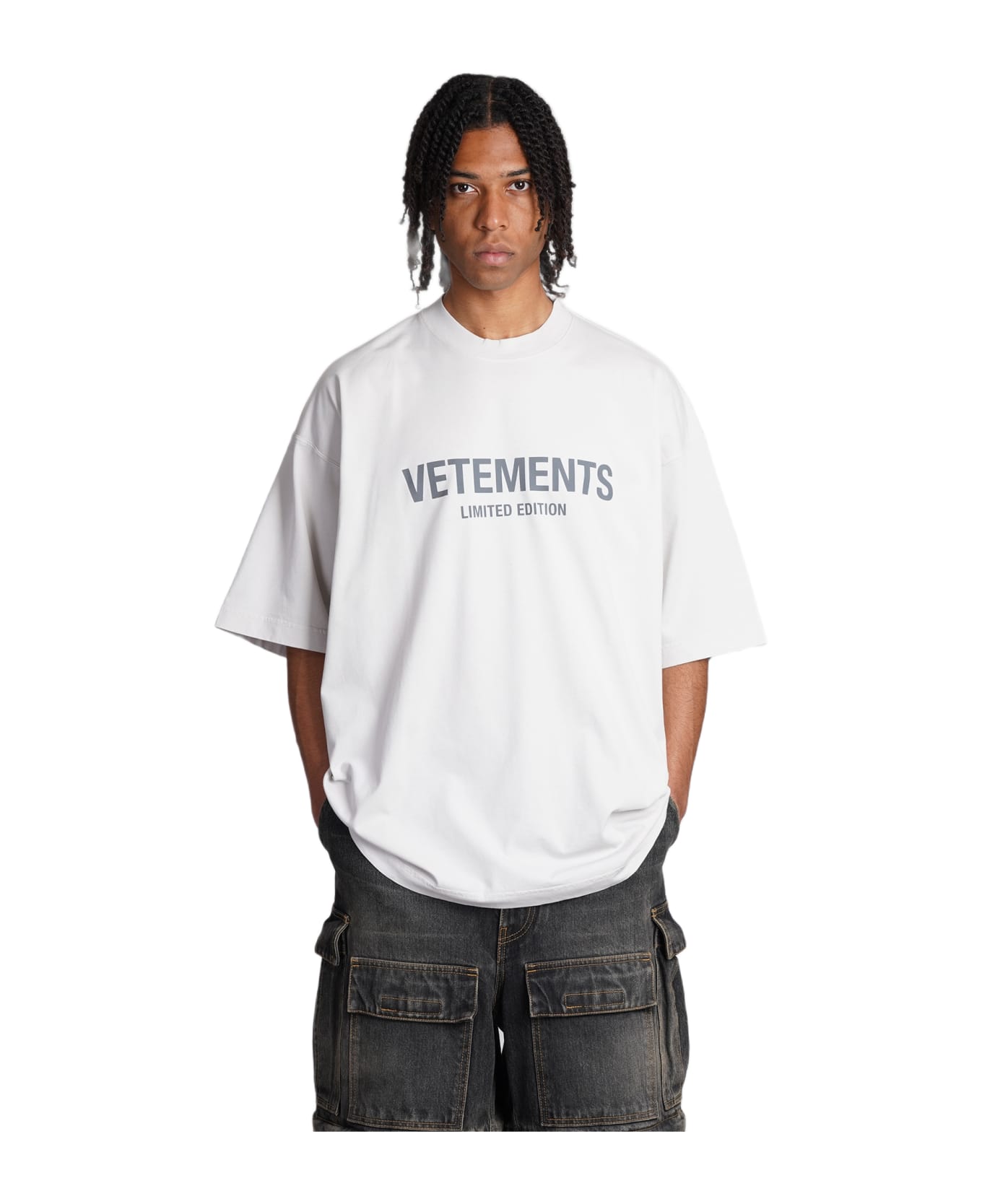 VETEMENTS T-shirt In Grey Cotton - grey