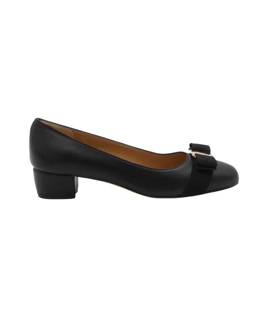 Ferragamo Black Leather Pumps 5
