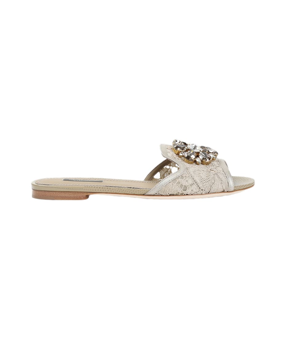 【送料&関税込】Dolce & Gabbana Lace Flat Sandals Dolce & Gabbana Lace Flat Sandals | italist