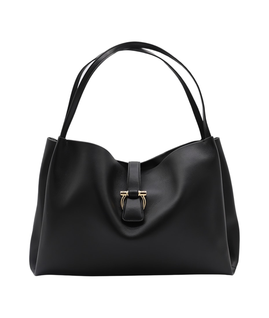 ★関税込み★ FERRAGAMO BLACK LEATHER SHOULDER BAG Ferragamo Black Leather Shoulder Bag | italist