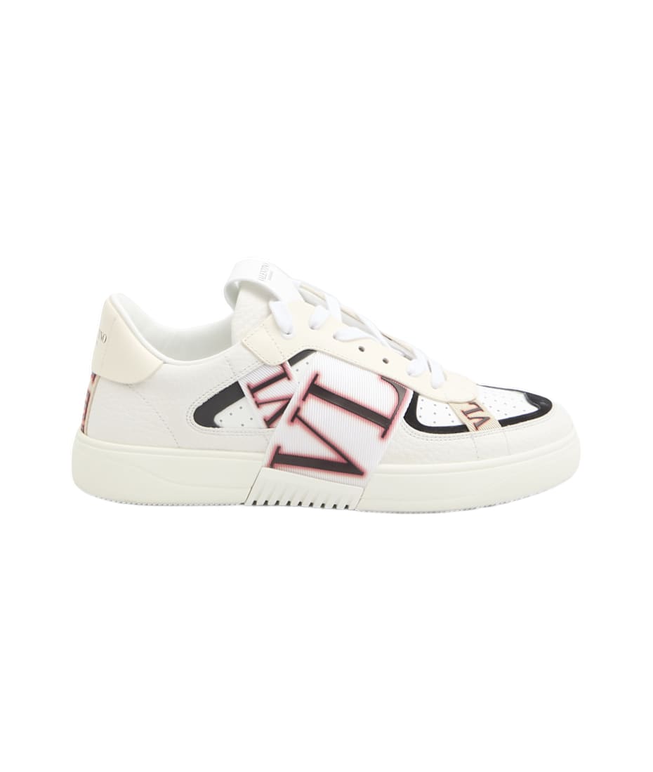 【関税&送料込み】Valentino Garavani Vltn Low-Top Sneakers Valentino Garavani Vltn Low-top Sneakers | italist