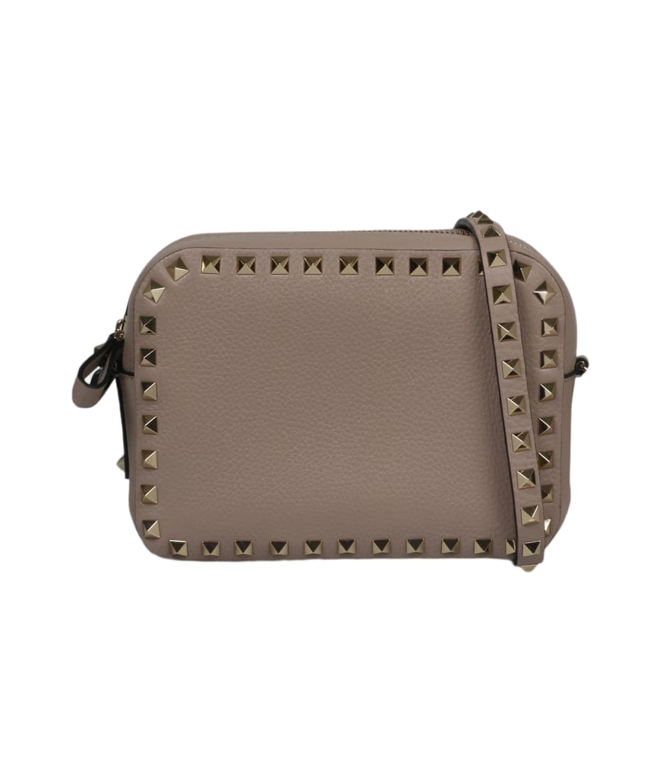 VALENTINO GARAVANI: Rockstud bag in textured leather - Pink