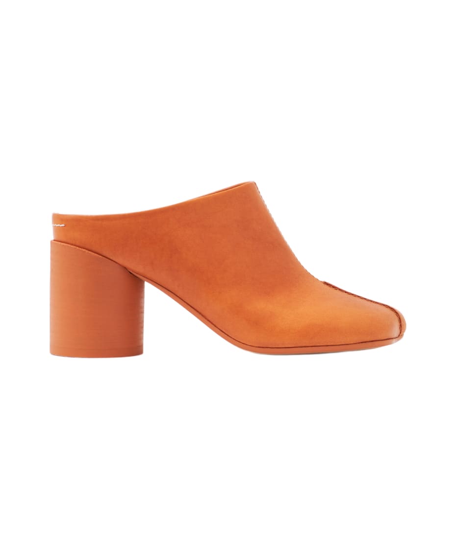 サンダル・ミュール MM6 MAISON MARGIELA LEATHER SABOT MM6 Maison Margiela asymmetric-toe Leather Slippers | Black