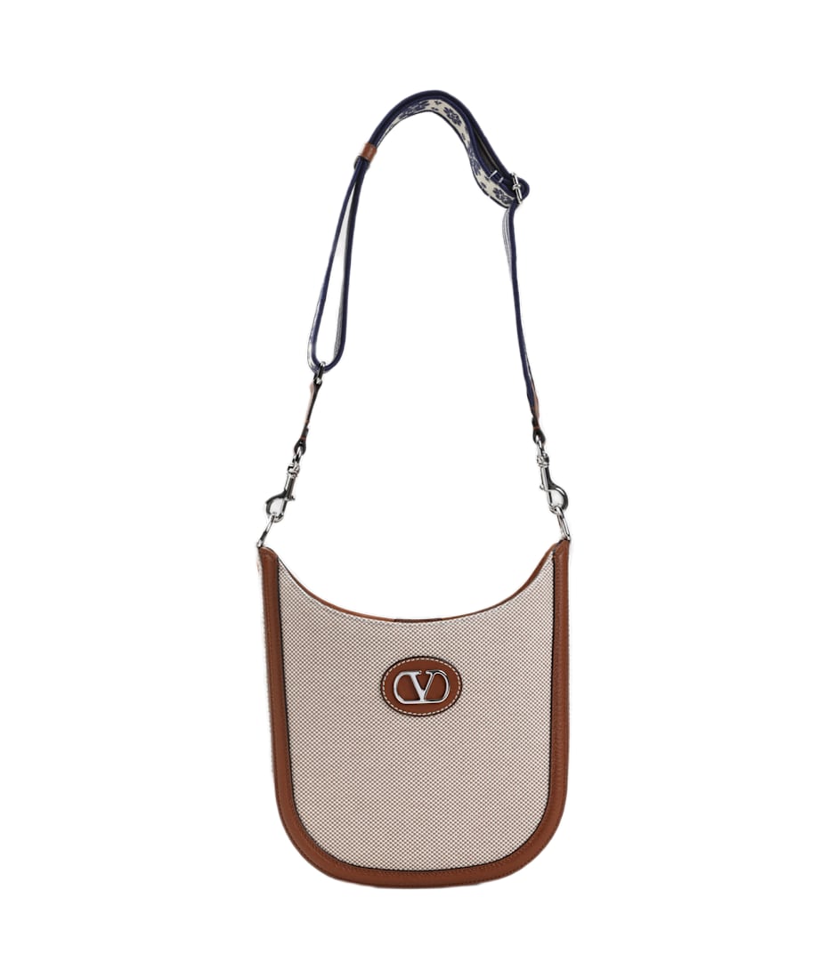 【関税込み】VALENTINO GARAVANI 'VLOGO' SHOULDER BAG Valentino Garavani Vlogo Shoulder Bag | italist