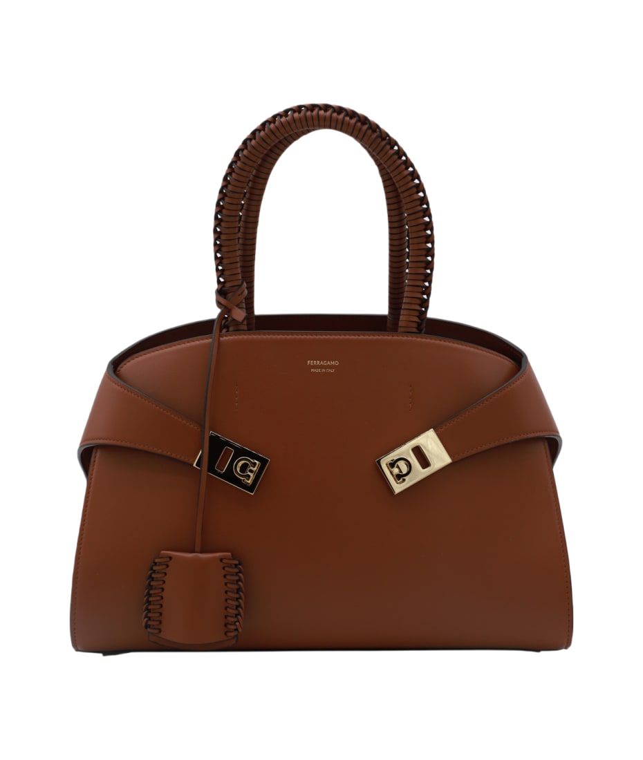 ★関税込み★ FERRAGAMO BROWN LEATHER HUG TOP HANDLE BAG Hug handbag (M) - Women | Ferragamo