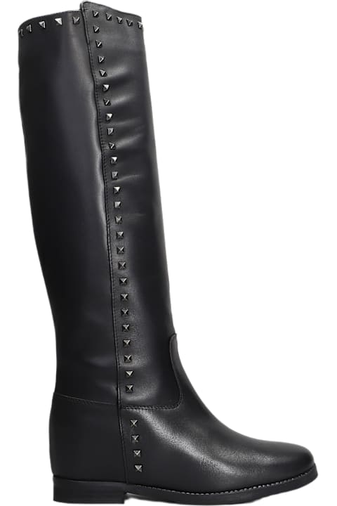 Julie Dee Boots for Women Julie Dee Low Heels Boots In Black Leather