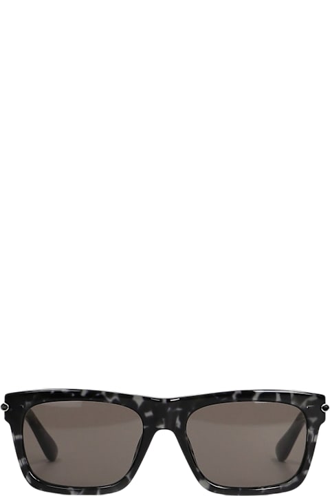 Alexander McQueen Eyewear for Women Alexander McQueen Sunglasses In Black Acetate