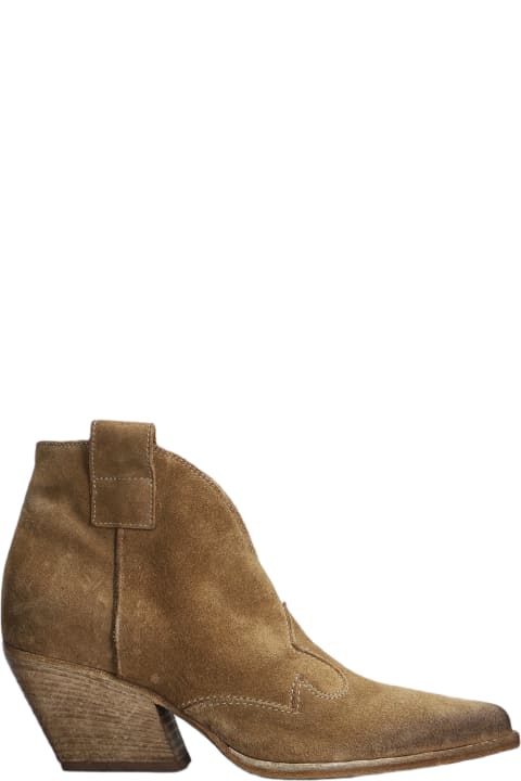 Texan Ankle Boots In Camel Suede