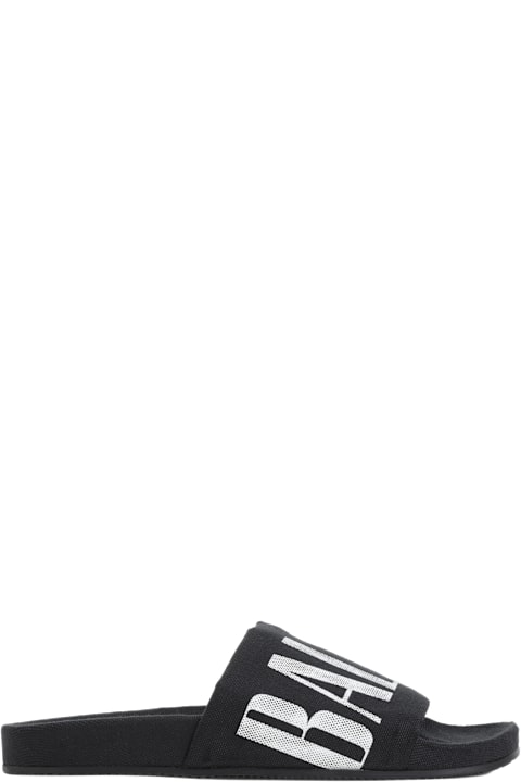 Homeware Balenciaga Furry Sandals