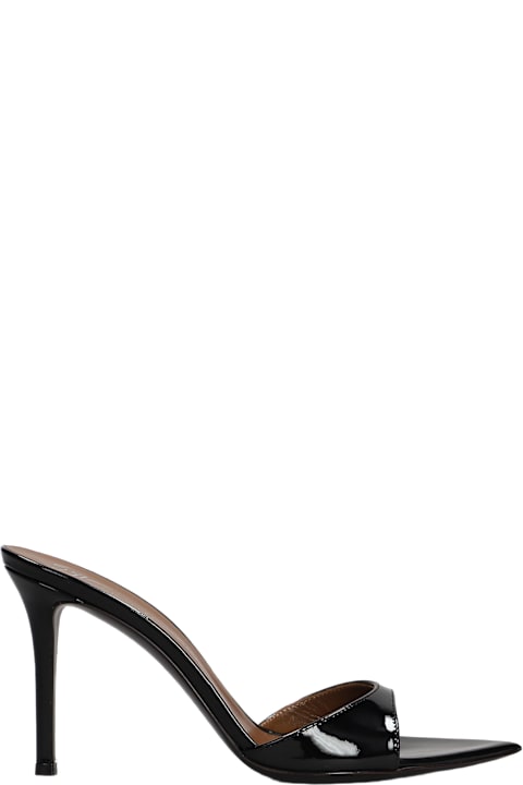 Giuseppe Zanotti أحذية لـ السيدات Giuseppe Zanotti Intriigo Strap 90 Sandals In Black Patent Leather