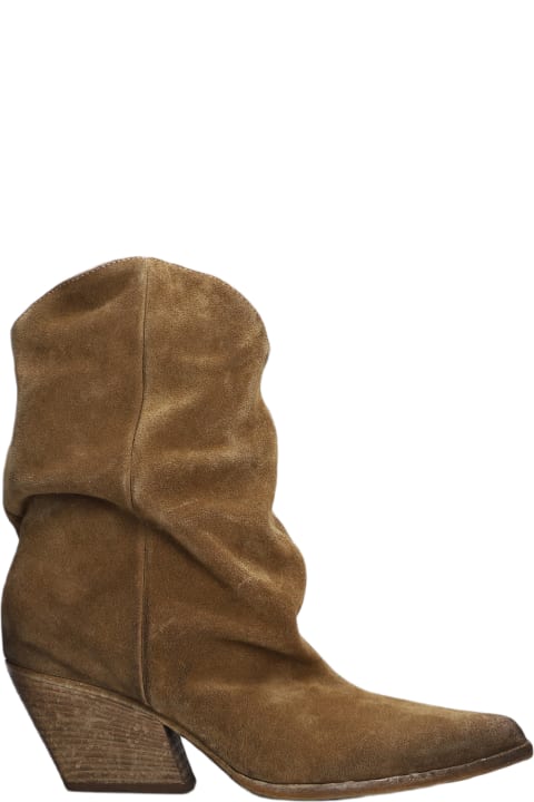 Low Heels Ankle Boots In Camel Suede