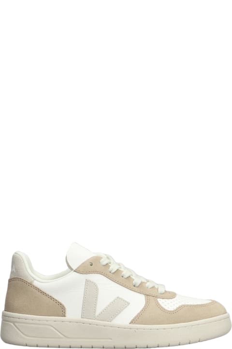 メンズ Vejaのスニーカー Veja V-10 Sneakers In White Suede And Leather