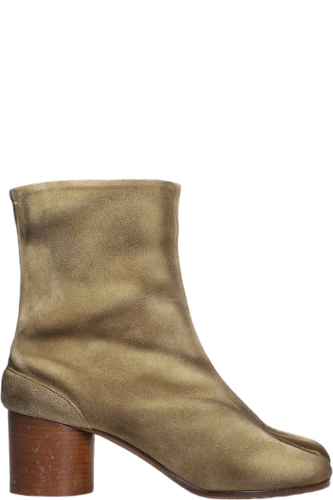Tabi Ankle Boots In Camel Suede