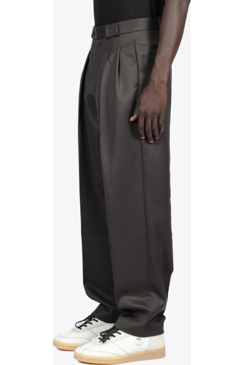 Relaxed Trousers Brown wool relaxed pleated pant