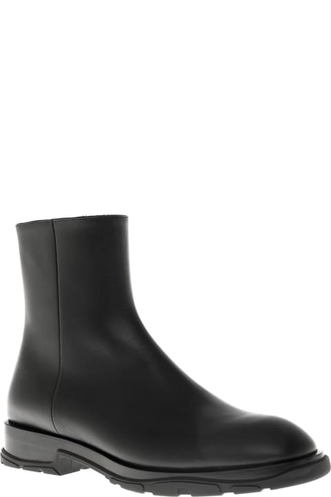 Alexander McQueen Black Leather Ankle Boots With Textured Sole - Black/trasparent