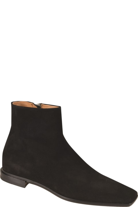 Classic Side Zipped Ankle Boots