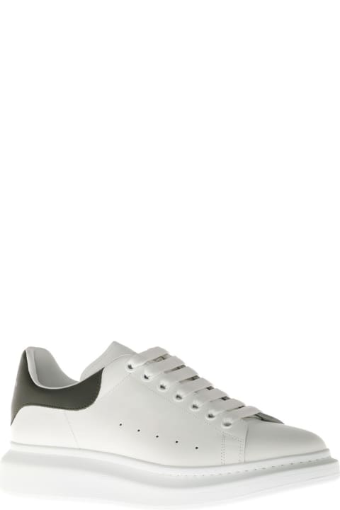 Alexander McQueen Oversize Leather Sneakers With Khaki Heel Tab - White/mix